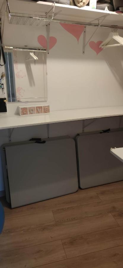 Logement Chambre Seul En Supplement Ou Dortoir Mixte Roquemaure  Bagian luar foto