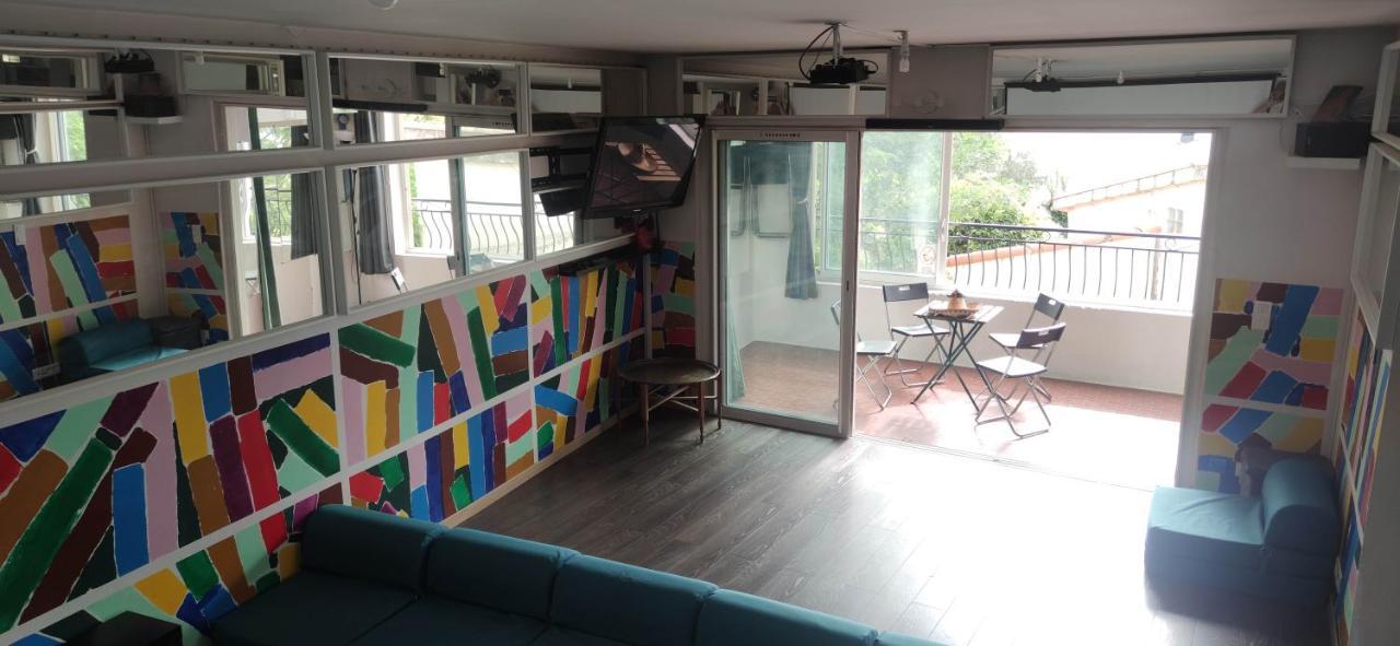 Logement Chambre Seul En Supplement Ou Dortoir Mixte Roquemaure  Bagian luar foto