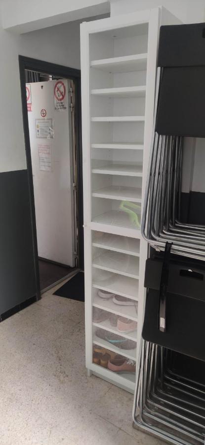 Logement Chambre Seul En Supplement Ou Dortoir Mixte Roquemaure  Bagian luar foto