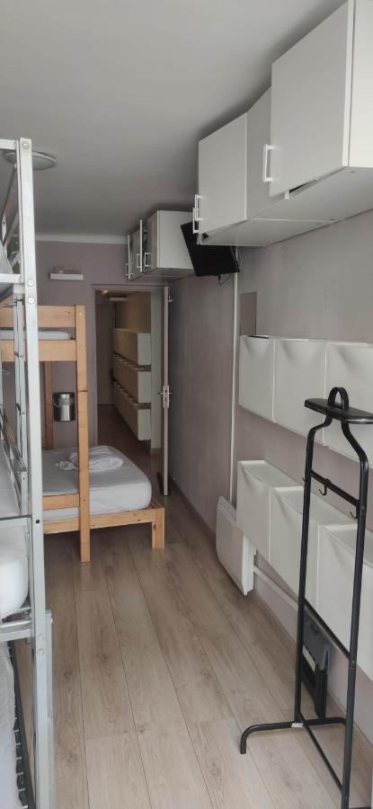 Logement Chambre Seul En Supplement Ou Dortoir Mixte Roquemaure  Bagian luar foto